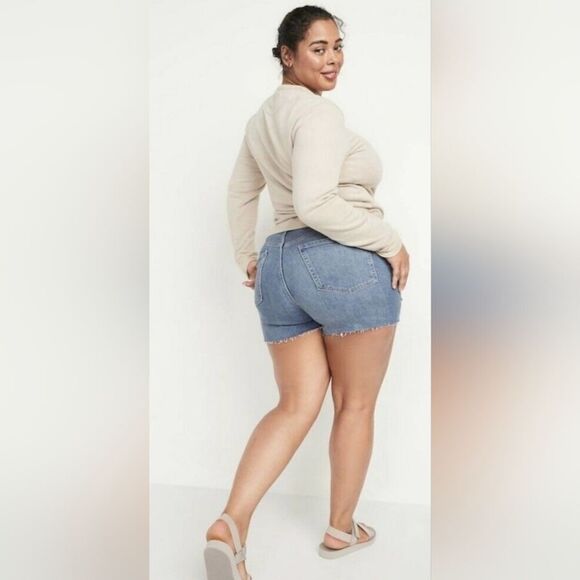 Old Navy High Rise OG Straight Jean Denim Shorts Size 26 NWT - Picture 2 of 5